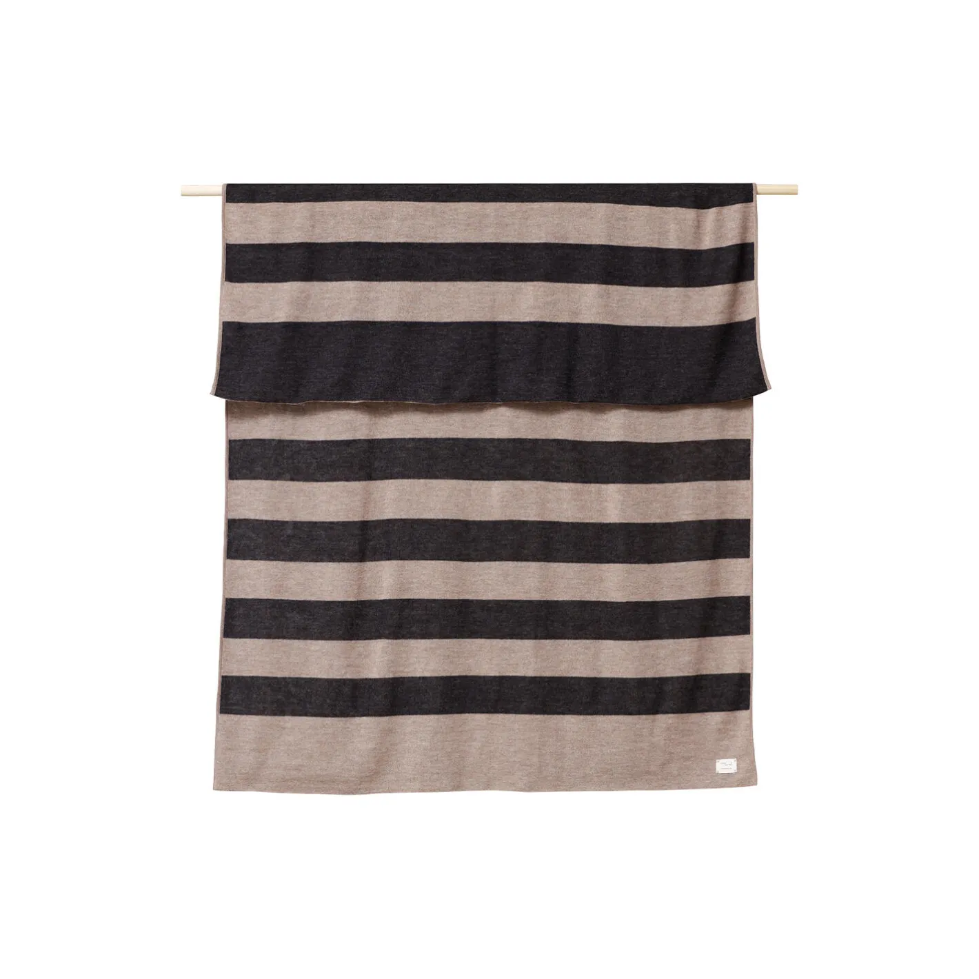 Form & Refine Aymara Throw, ribbon> Plaider