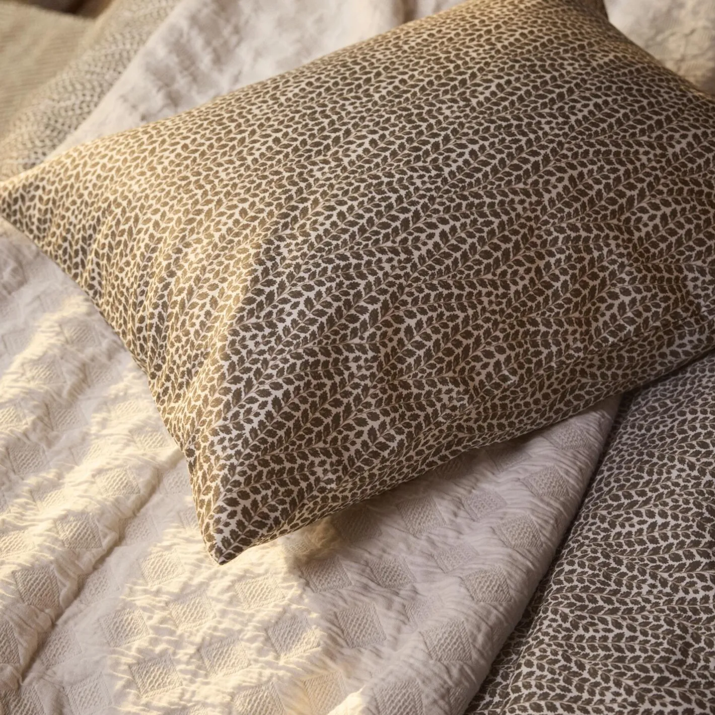 Lexington Cotton Sateen Pillowcase, stone/white/beige> Sengetøj