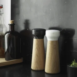 Normann Copenhagen Craft saltkværn, oak/white