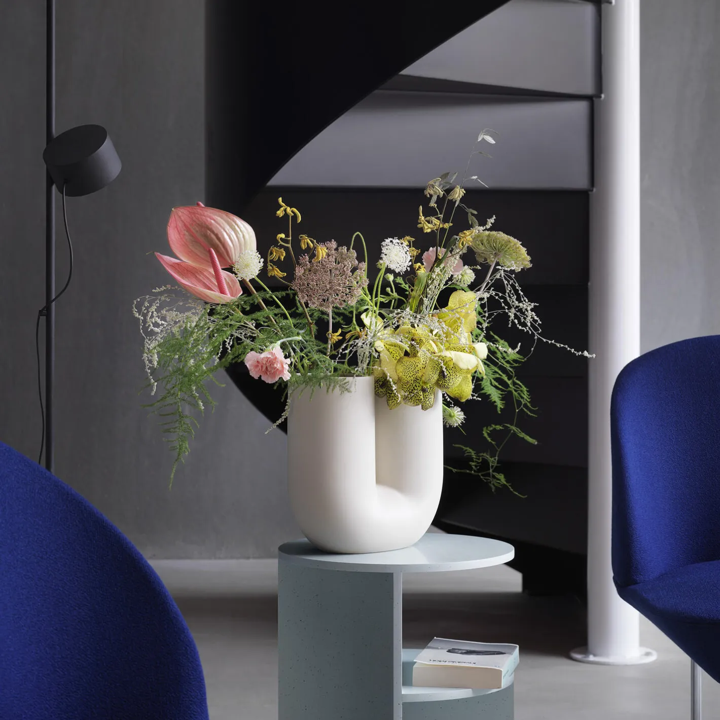 Muuto Kink Vase, sand> Vaser