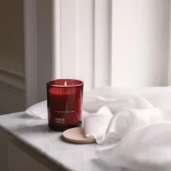 Sale Skandinavisk KYSS Scented Candle