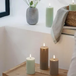 Uyuni Lighting LED Pillar Candle 15 cm,> Lys & Duftlys
