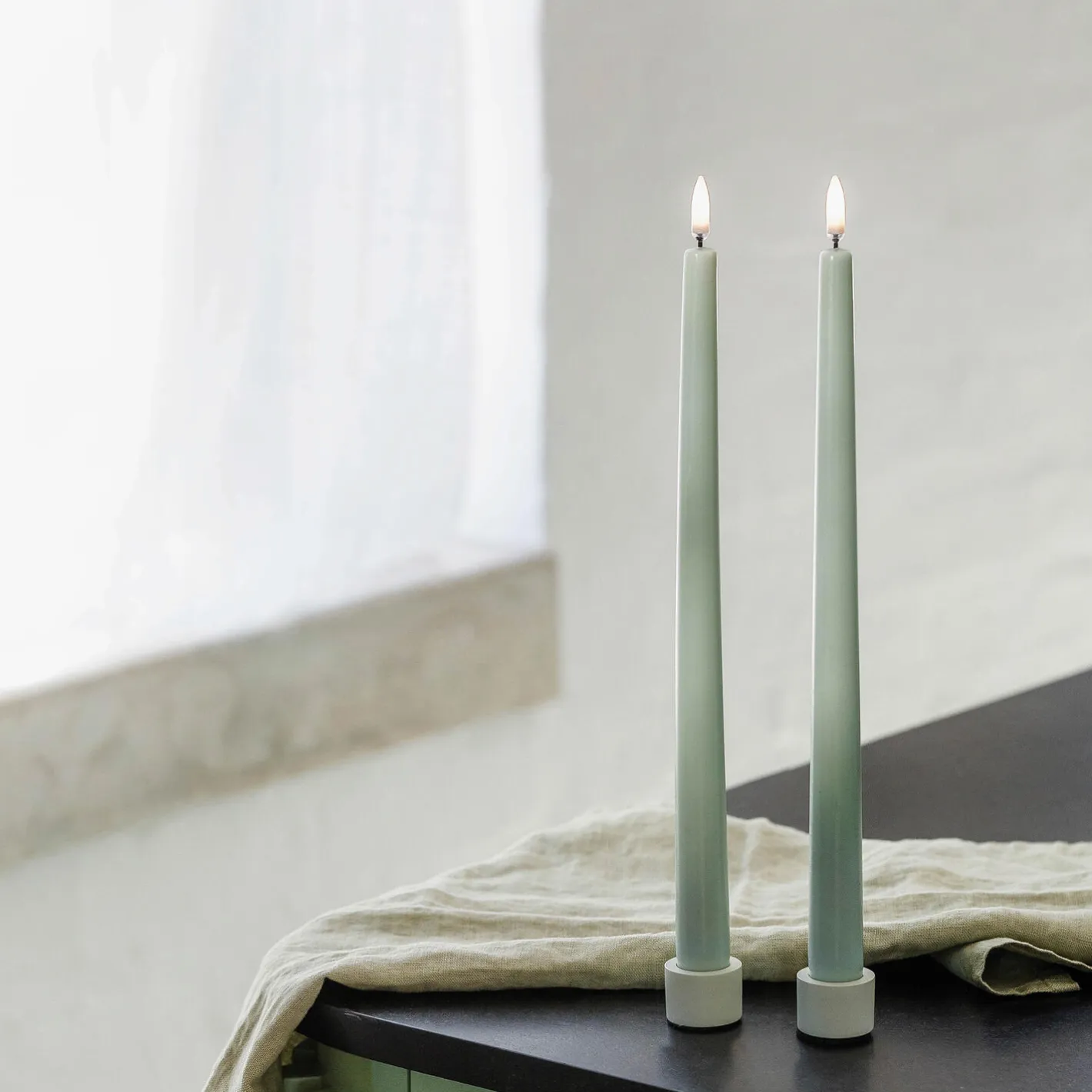 Uyuni Lighting LED Slim Taper Candle 32 cm 2 pcs,> Lys & Duftlys