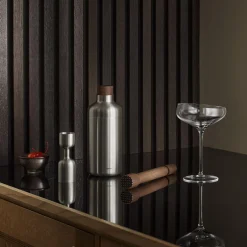 Eva Solo Liquid Lounge cocktail shaker><noscript><img width=