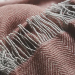 Outlet Silkeborg Uldspinderi Livø plaid, 03109 rosewood