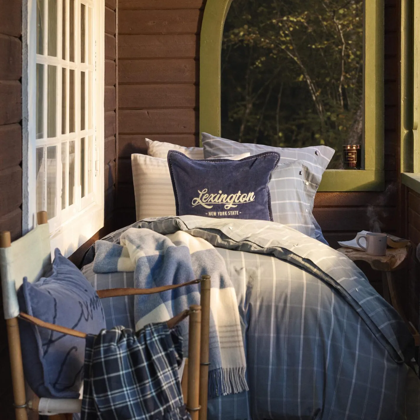 Lexington Logo Pillow Cover, dark blue/lt beige> Pyntepuder & Hynder