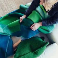 Hot Røros Tweed MIKKEL Throw, green
