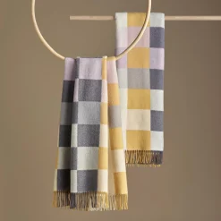 Silkeborg Uldspinderi Plain Beat plaid, 01221 honey rose> Plaider