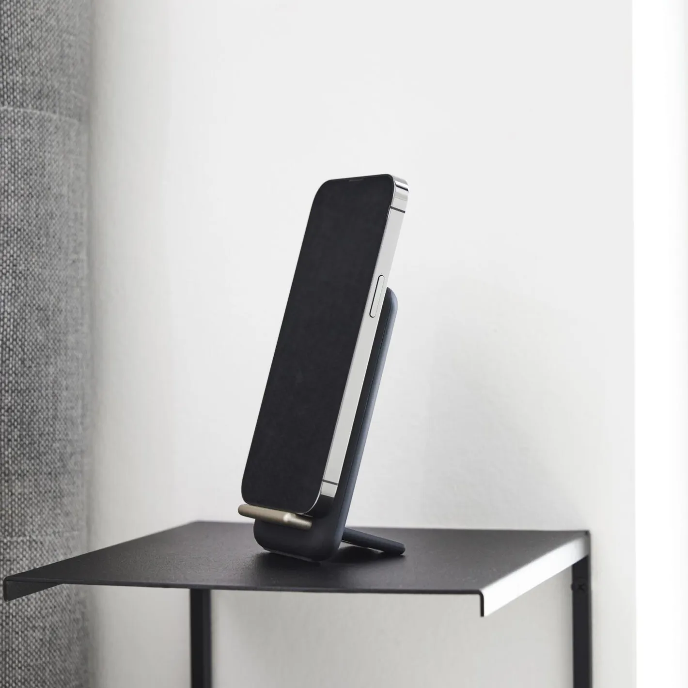 Kreafunk reCHARGE trådløs powerbank, black> Headsets