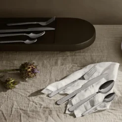 New Lyngby Porcelæn Rhombe Bestiksæt 16 stk.