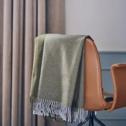 New Silkeborg Uldspinderi Secret plaid, 02213 moss/seaweed