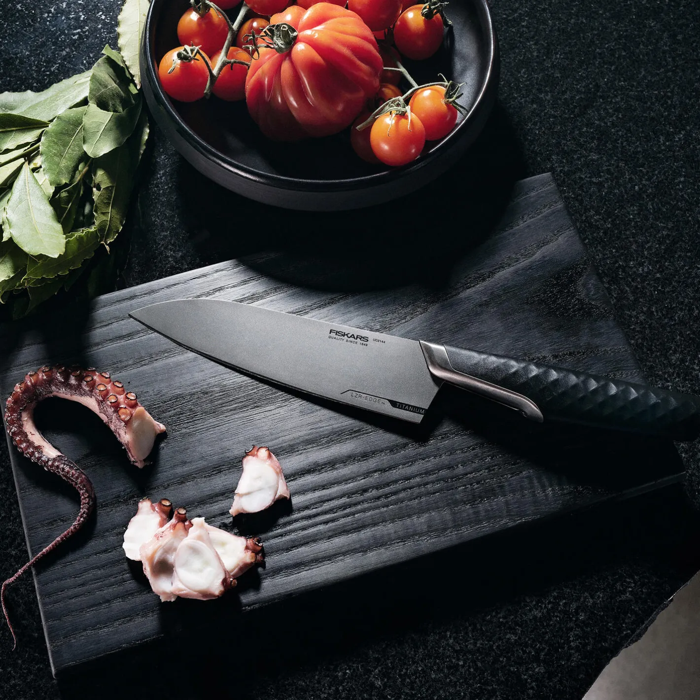 Fiskars Taiten kokkekniv mellem> Køkkenknive