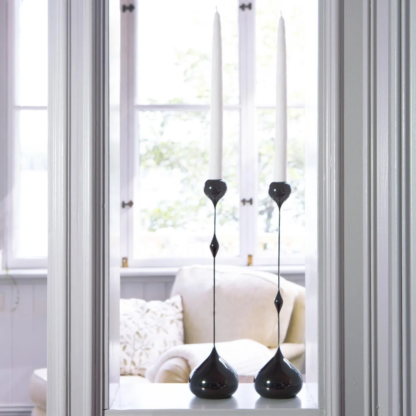 New Klong Tender Candlestick High black