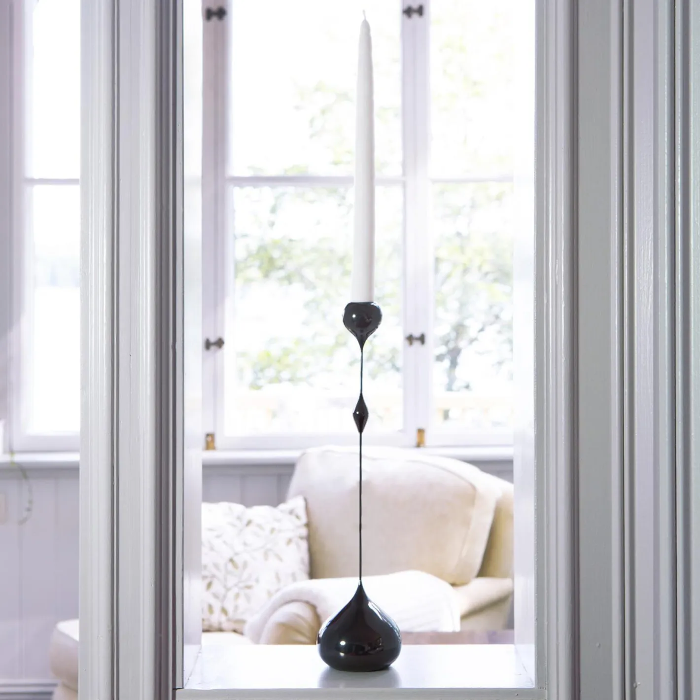 New Klong Tender Candlestick High black